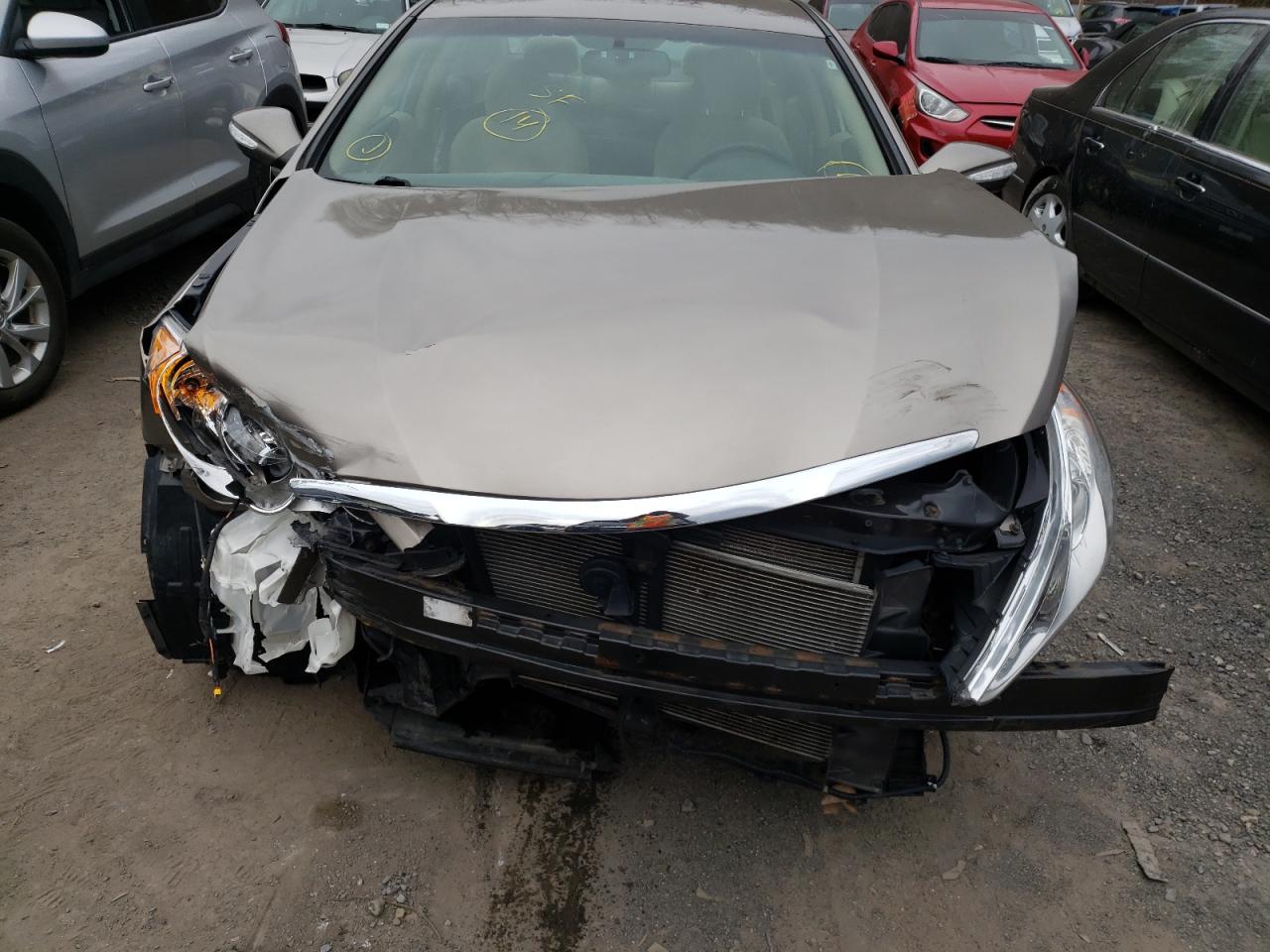 Photo 9 from auction – 2014 HYUNDAI SONATA GLS with VIN 5NPEB4AC1EH840427