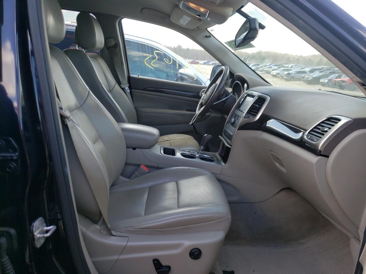 Photo 5 from auction – 2011 JEEP GRAND CHER with VIN 1J4RR4GG5BC522805