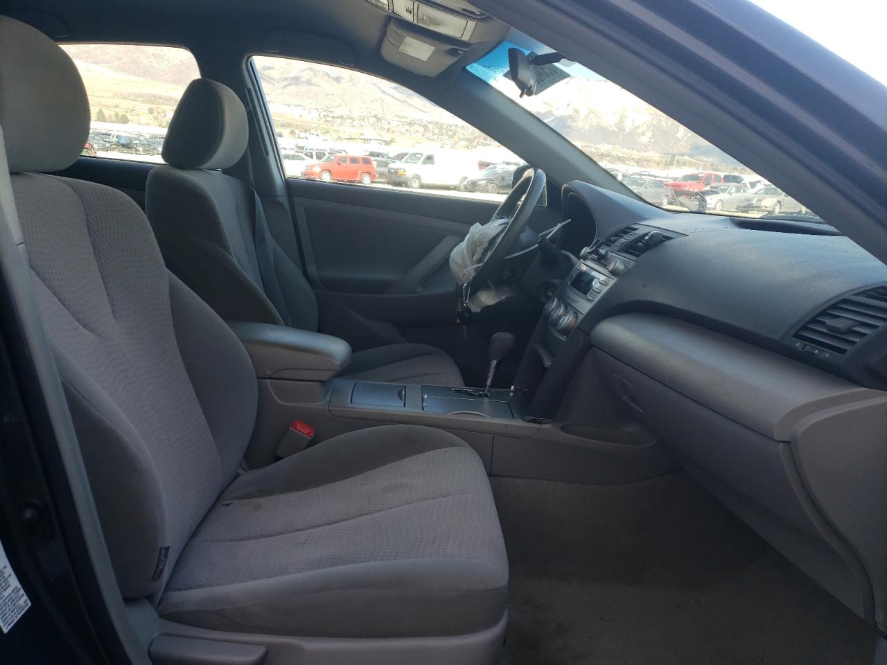 Photo 5 from auction – 2011 TOYOTA CAMRY BASE with VIN 4T1BF3EK5BU134755