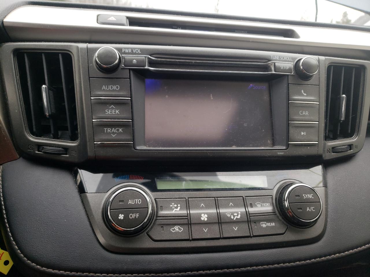 Photo 9 from auction – 2013 TOYOTA RAV4 XLE with VIN JTMRFREVXDD014162