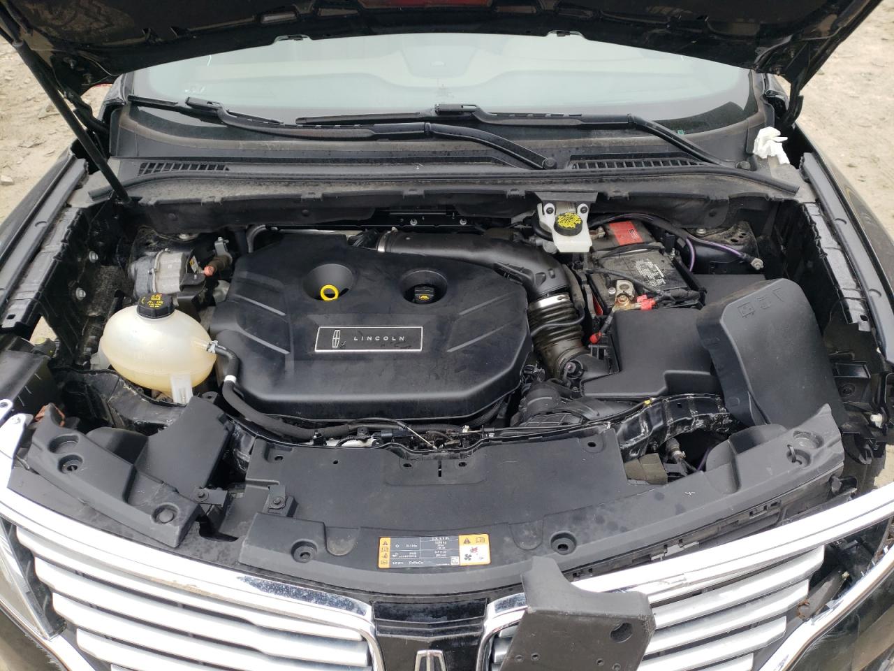 Photo 7 from auction – 2018 LINCOLN MKC RESERV with VIN 5LMTJ3DH7JUL07101
