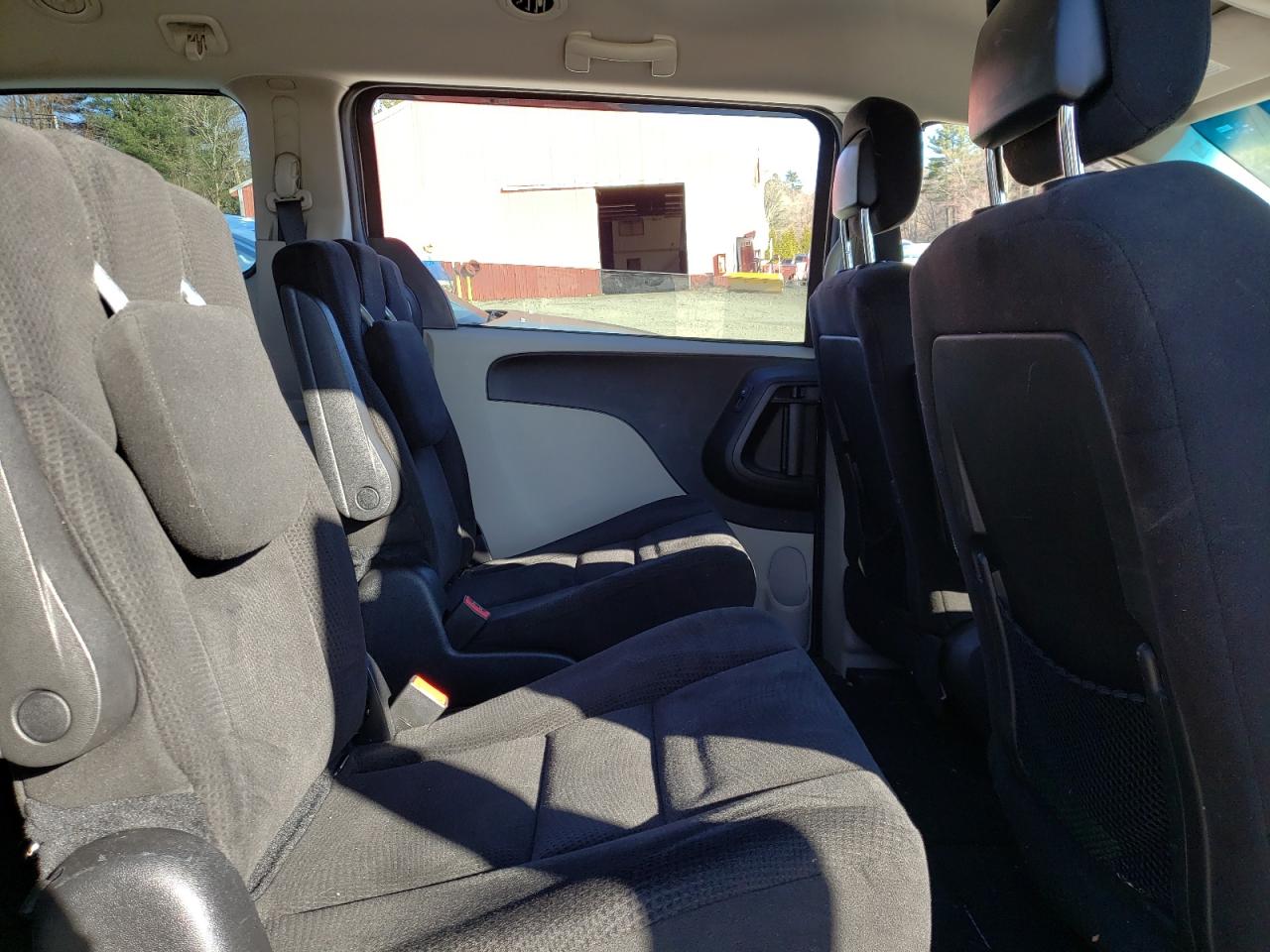 Photo 6 from auction – 2015 DODGE GRAND CARA with VIN 2C4RDGCG6FR631363