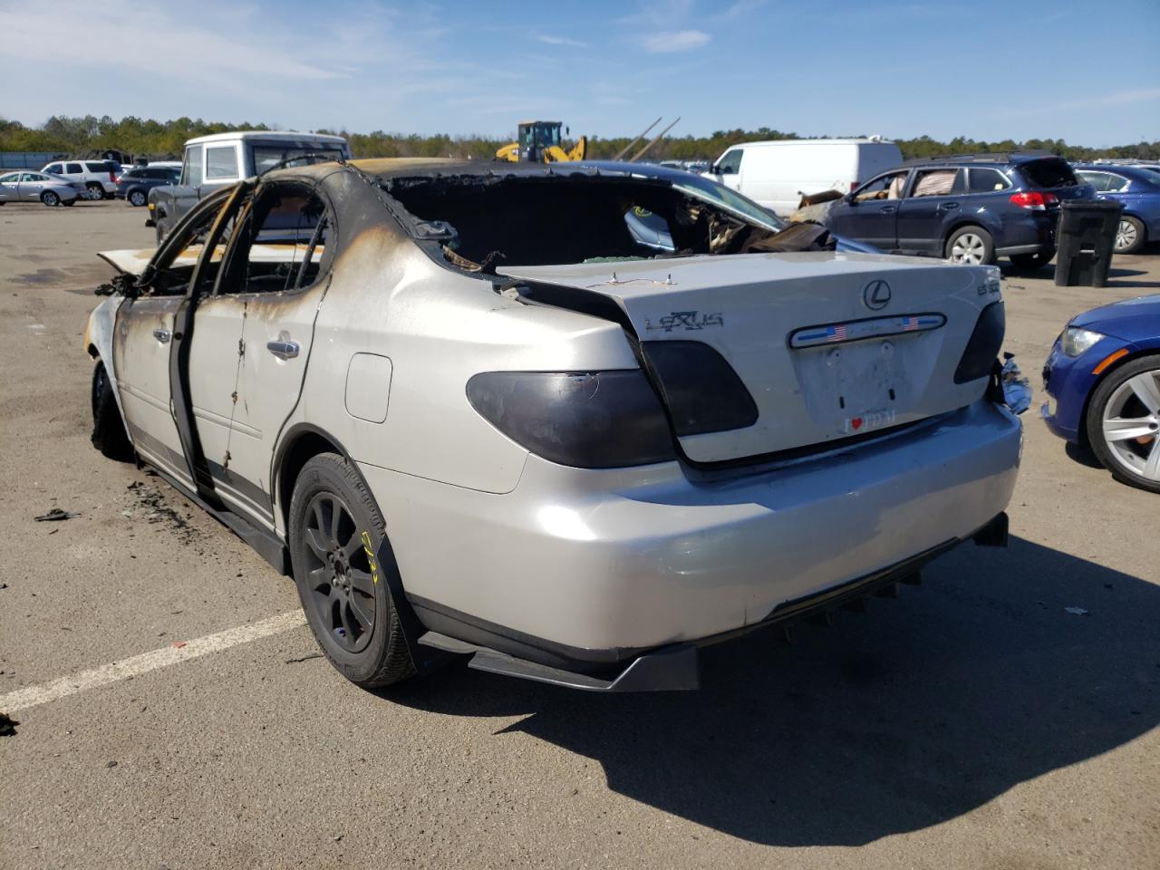 Photo 3 from auction – 2002 LEXUS ES 300 with VIN JTHBF30G720081490