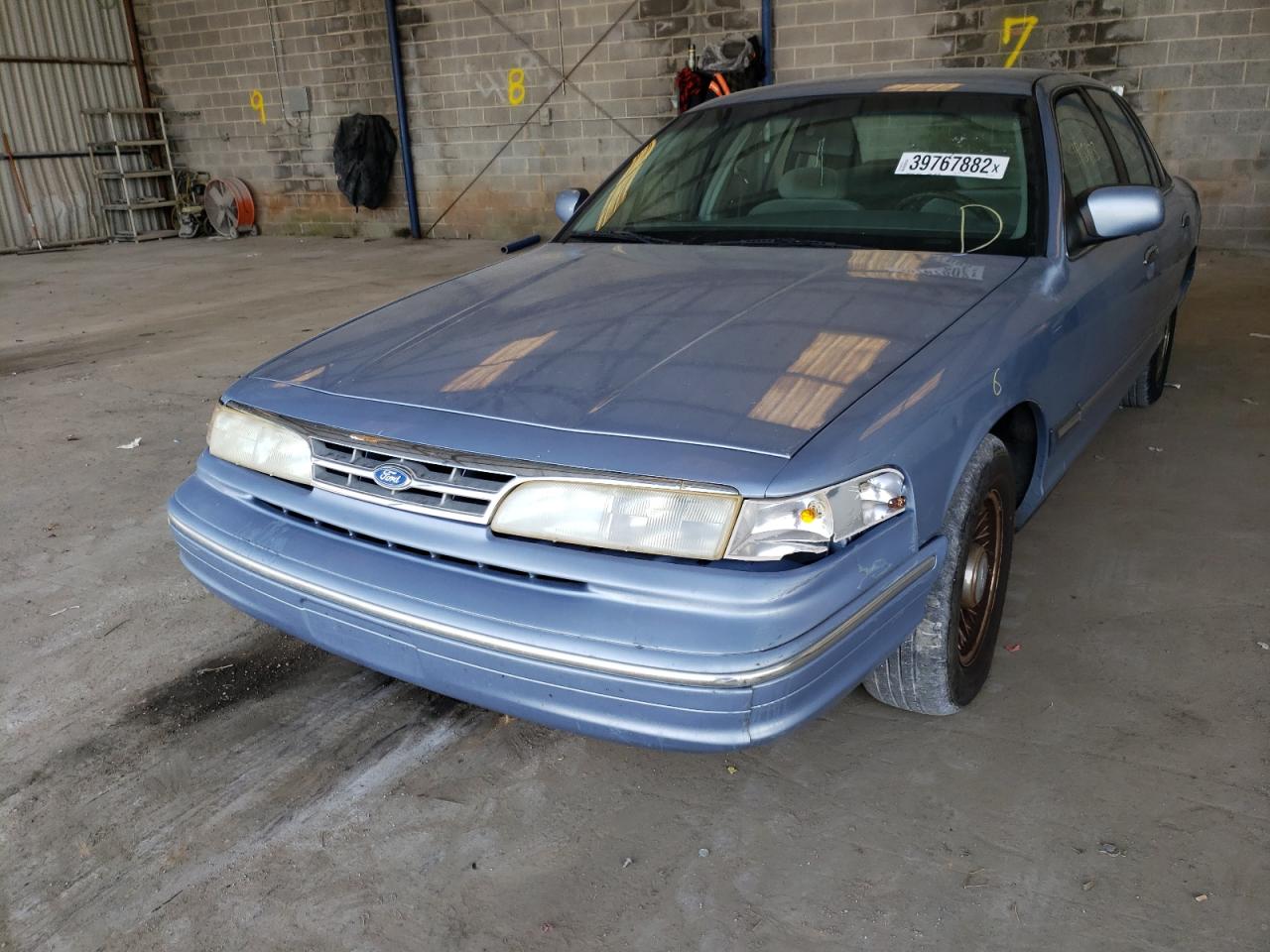Photo 9 from auction – 1997 FORD CROWN VICT with VIN 2FALP74W2VX220223