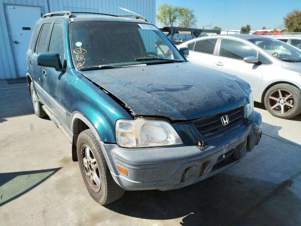 Photo 1 from auction – 1998 HONDA CR-V EX with VIN JHLRD1863WC083766