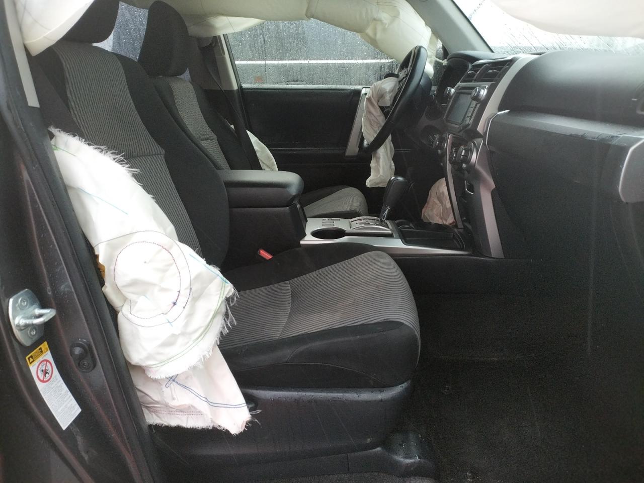 Photo 5 from auction – 2018 TOYOTA 4RUNNER SR with VIN JTEZU5JR6J5178100