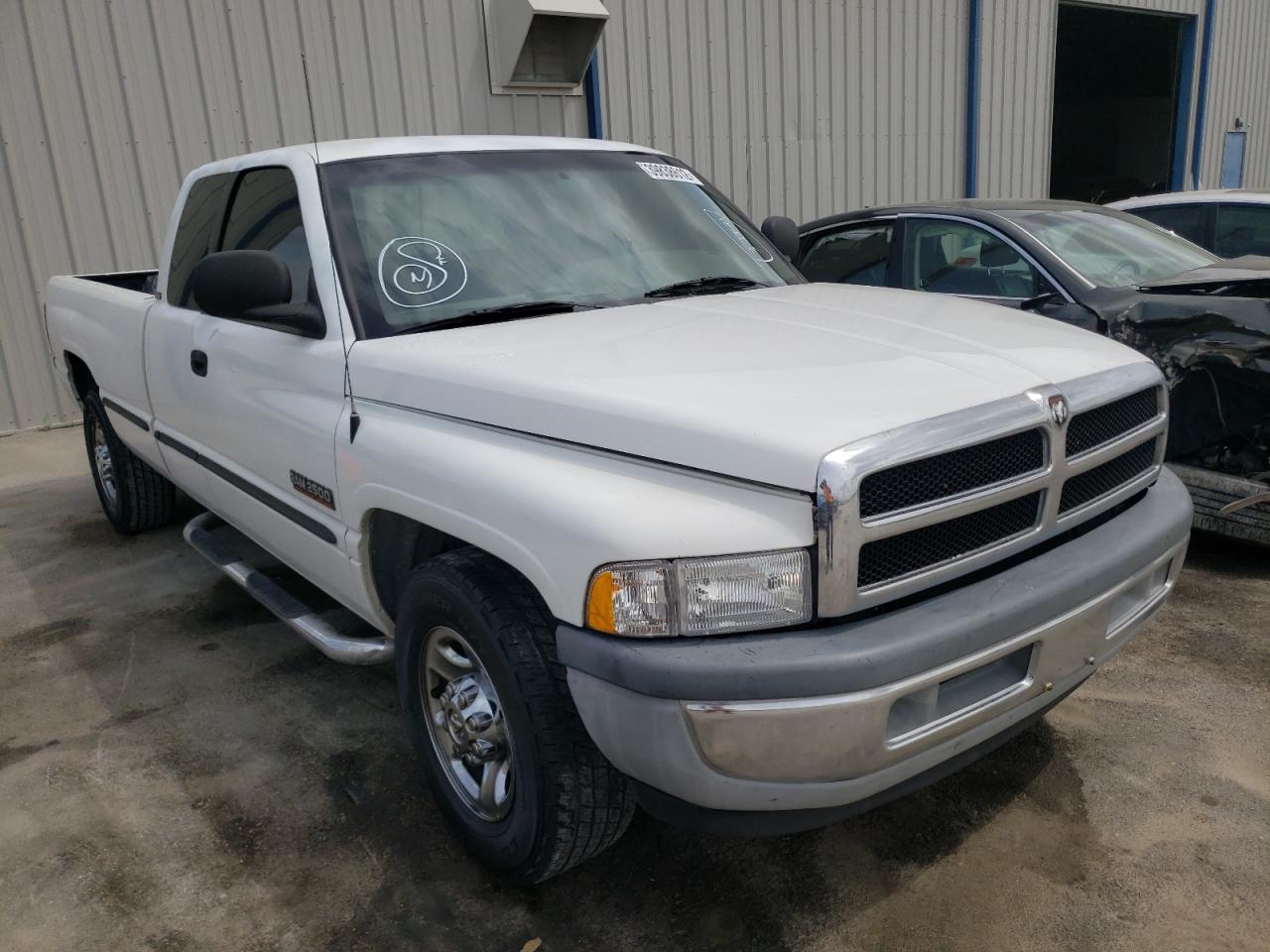 DODGE RAM 2500 1999 with VIN 3B7KC2360XG133746 - Photo from auction