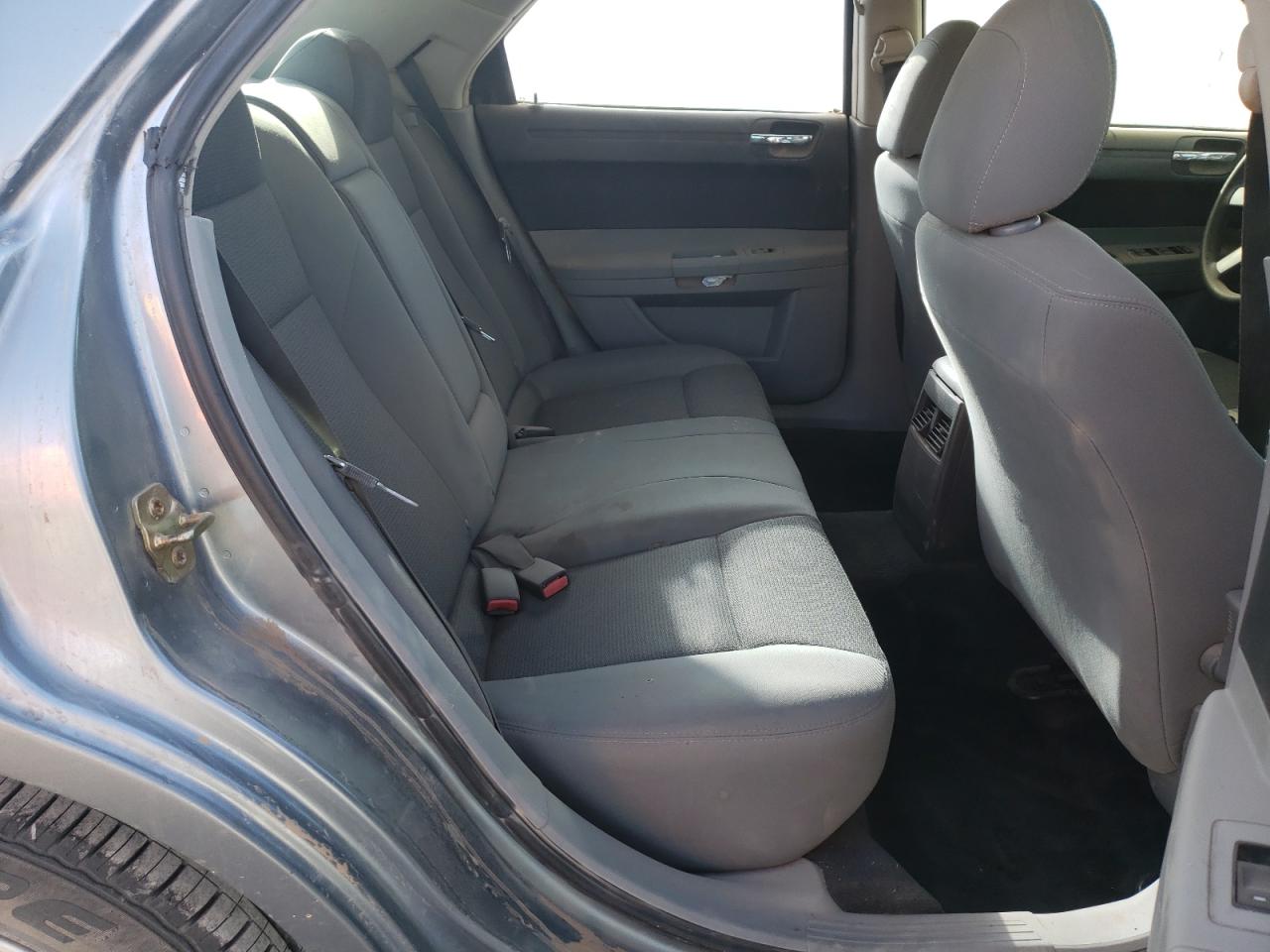 Photo 6 from auction – 2006 CHRYSLER 300 with VIN 2C3KA43R36H363022