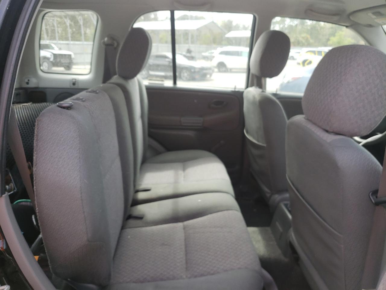 Photo 6 from auction – 2001 CHEVROLET TRACKER with VIN 2CNBE13CX16902164