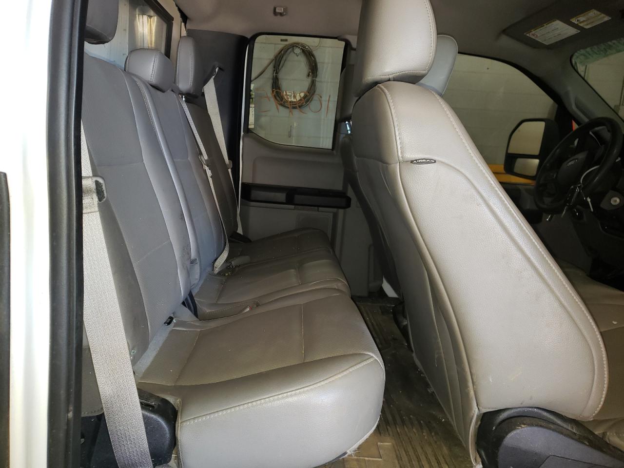 Photo 6 from auction – 2017 FORD F250 SUPER with VIN 1FT7X2A63HEE60700