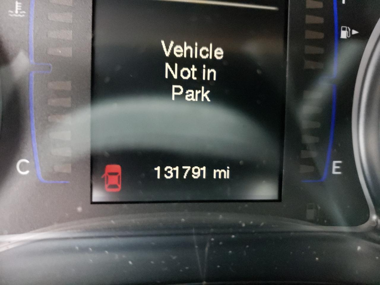 Photo 8 from auction – 2015 CHRYSLER 200 LIMITE with VIN 1C3CCCAB4FN598938