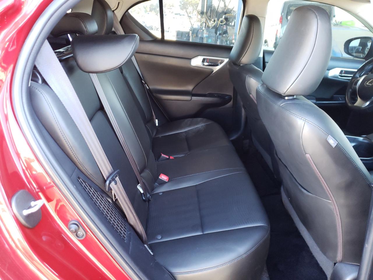 Photo 6 from auction – 2012 LEXUS CT 200 with VIN JTHKD5BH5C2110157