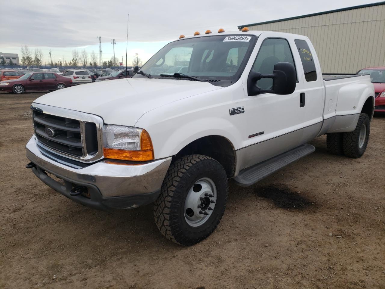 Photo 2 from auction – 2000 FORD F350 SUPER with VIN 1FTWX33F0YED74159