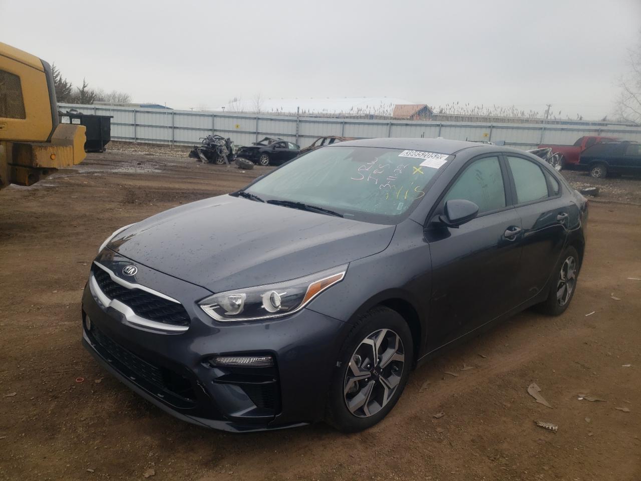 Photo 2 from auction – 2021 KIA FORTE FE with VIN 3KPF24AD1ME323323