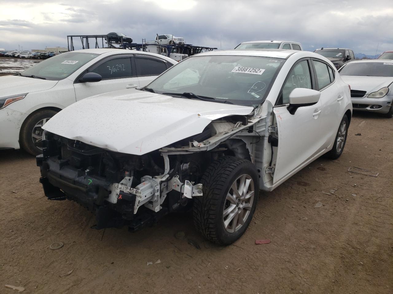 Photo 2 from auction – 2016 MAZDA 3 TOURING with VIN 3MZBM1M76GM321877