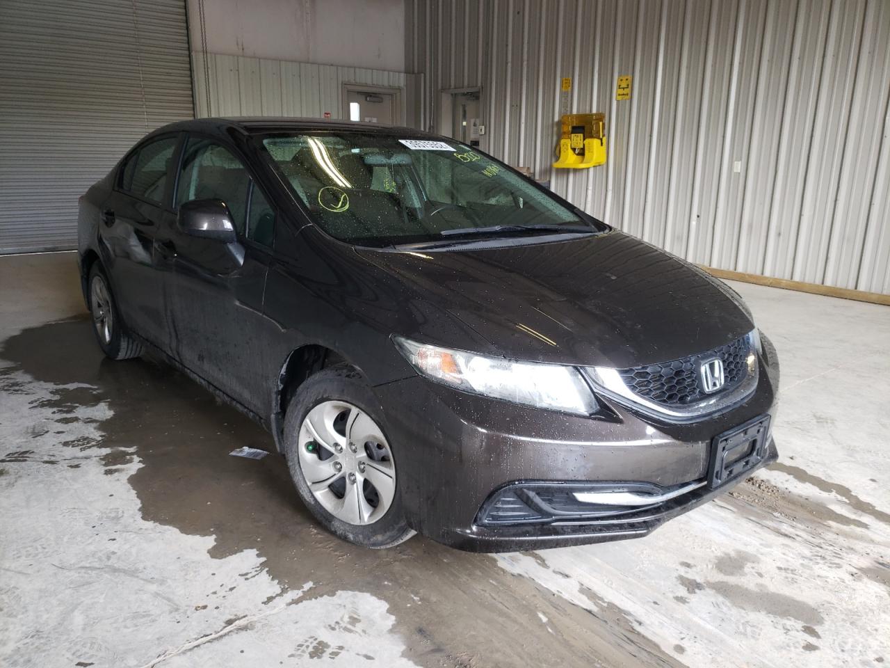Photo 1 from auction – 2013 HONDA CIVIC LX with VIN 19XFB2F5XDE031224