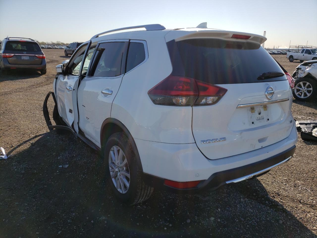 Photo 3 from auction – 2019 NISSAN ROGUE S with VIN KNMAT2MT1KP537594
