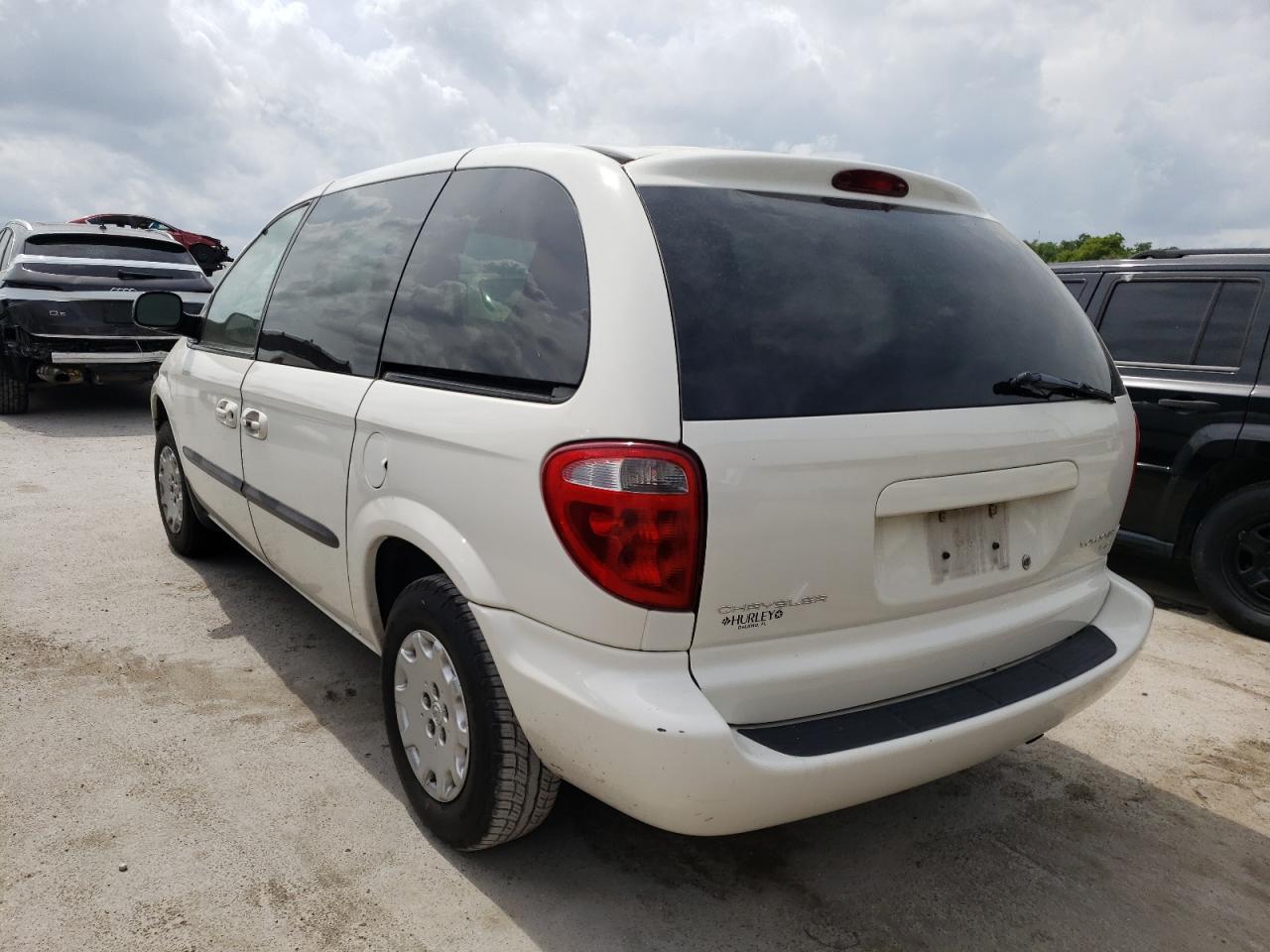 Photo 3 from auction – 2003 CHRYSLER VOYAGER LX with VIN 1C4GJ453X3B175774