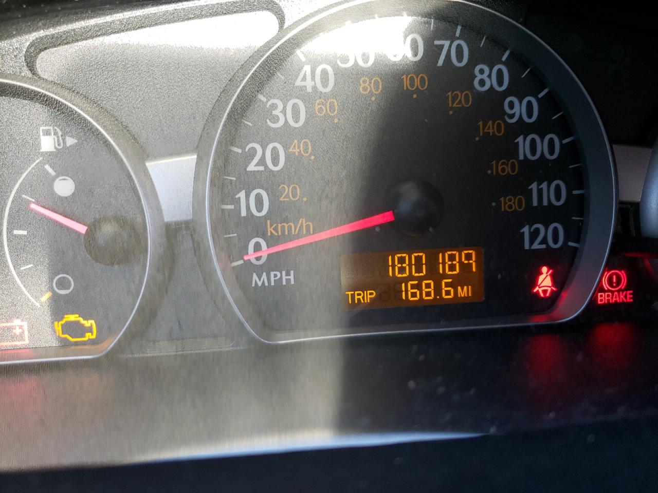 Photo 8 from auction – 2004 SATURN ION LEVEL with VIN 1G8AM12F64Z138878