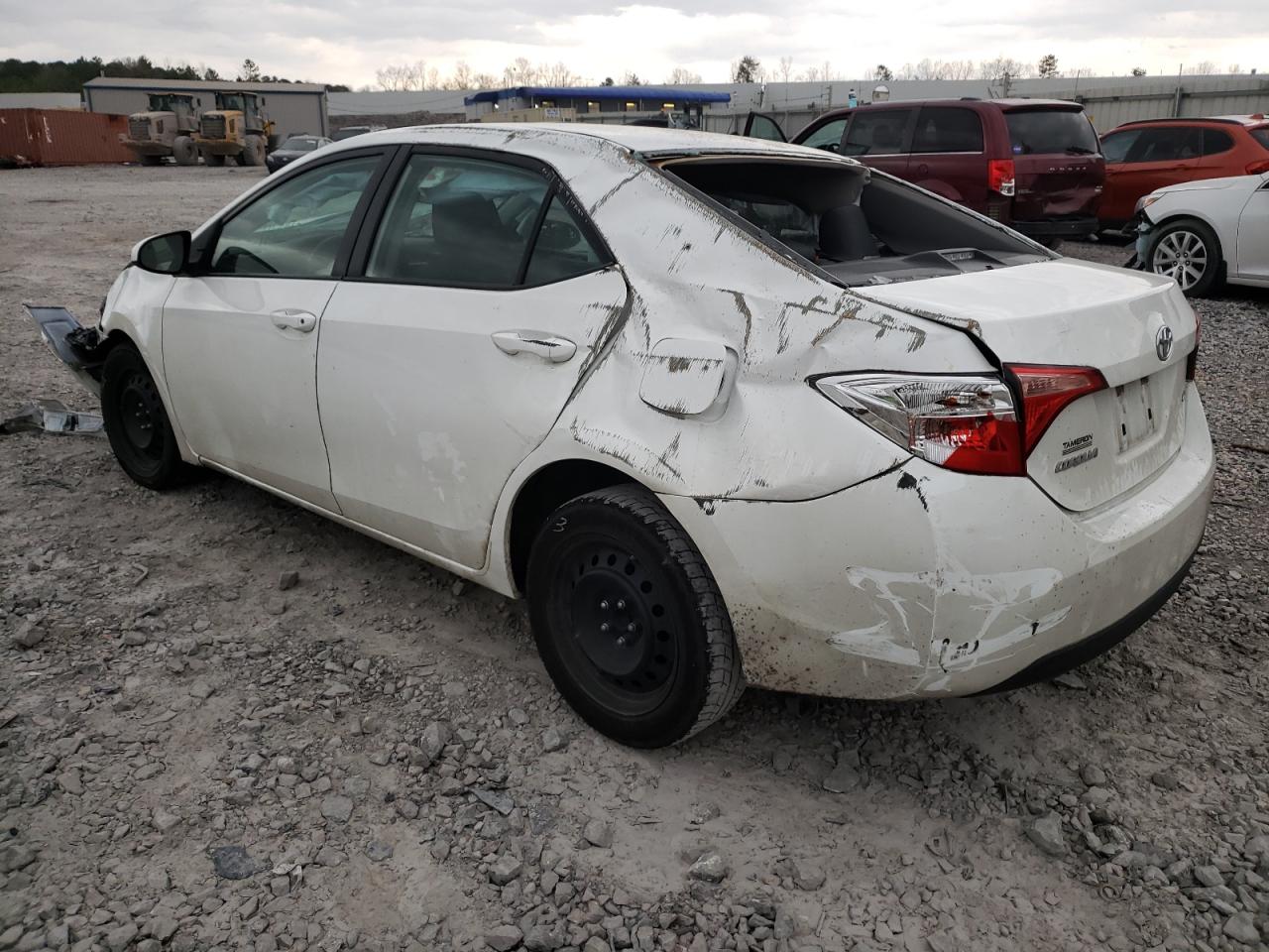 Photo 3 from auction – 2018 TOYOTA COR L/LE/L with VIN 5YFBURHE3JP851833