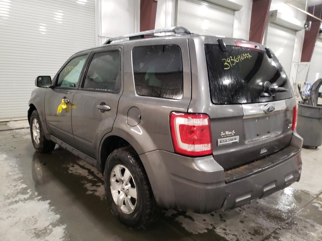 Photo 3 from auction – 2010 FORD ESCAPE LIM with VIN 1FMCU9EG6AKC72985