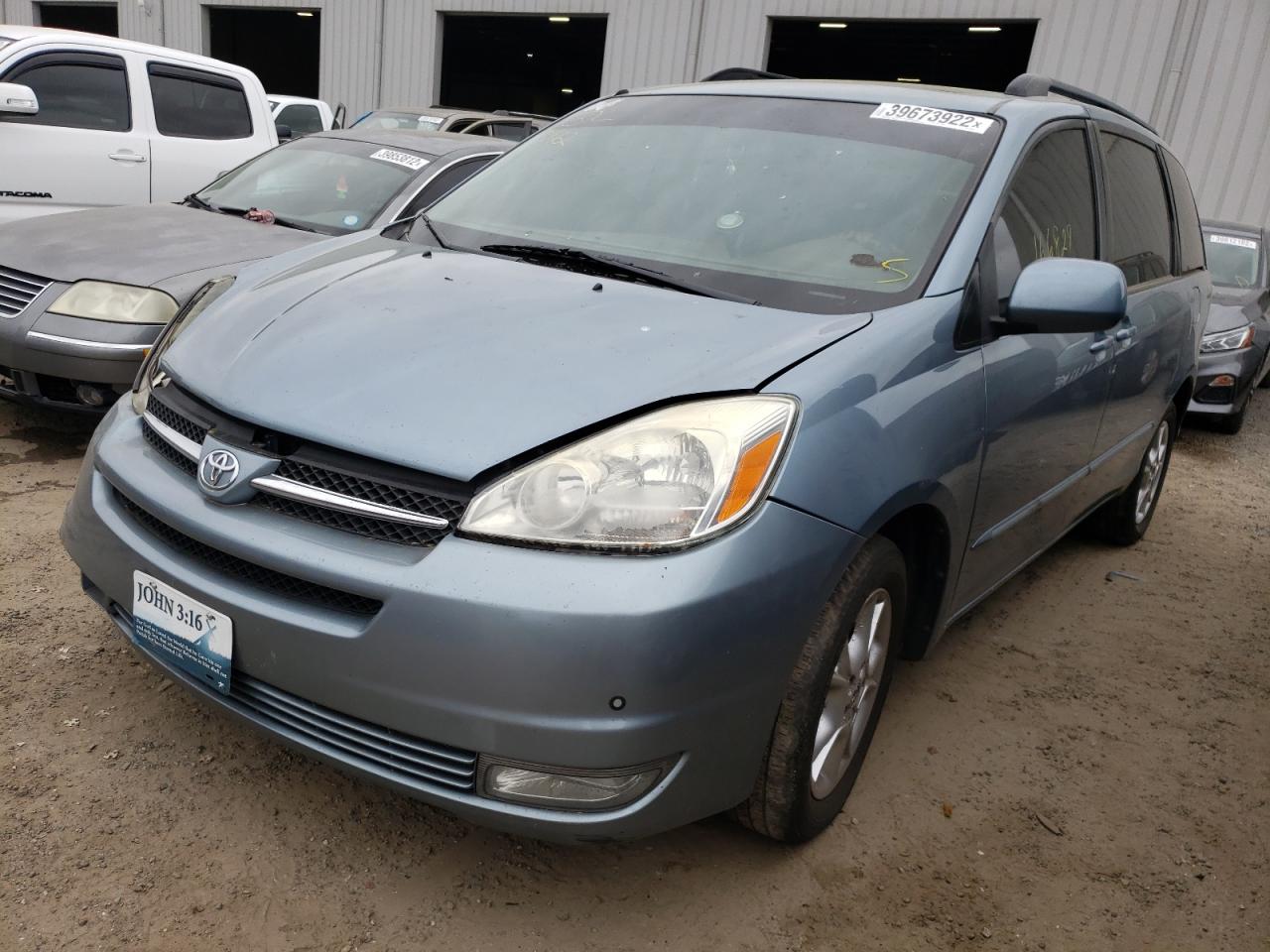 Photo 2 from auction – 2005 TOYOTA SIENNA XLE with VIN 5TDBA22C35S035256