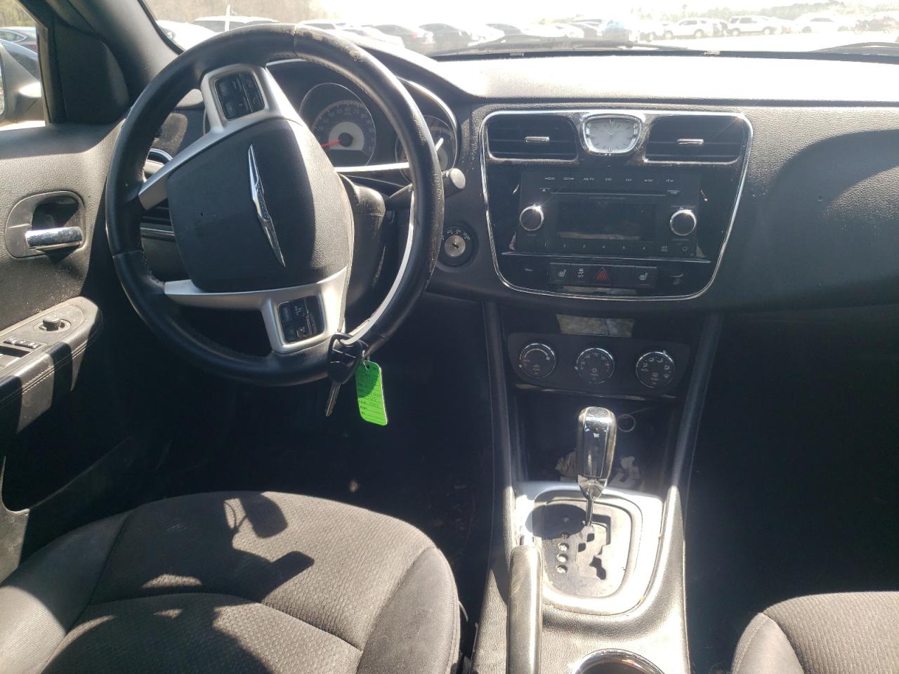 Photo 9 from auction – 2013 CHRYSLER 200 TOURIN with VIN 1C3CCBBB4DN584236