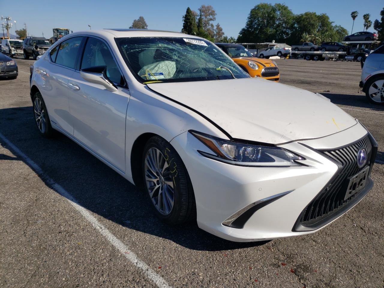 LEXUS ES 300H 2020 with VIN 58AD21B15LU010743 - Photo from auction
