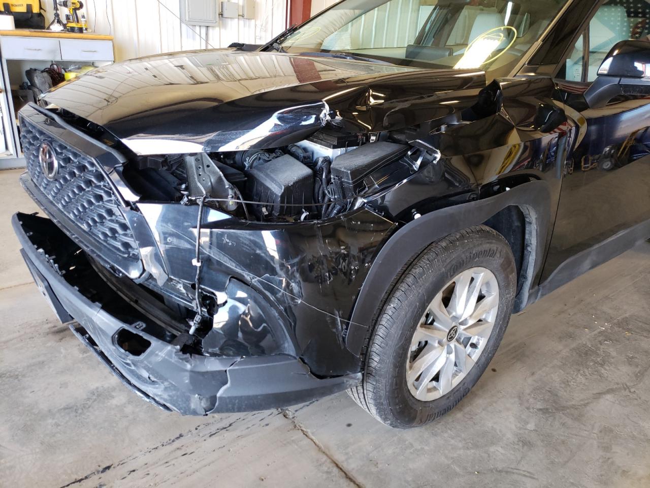 Photo 9 from auction – 2022 TOYOTA COROLLA CR with VIN 7MUCAABG8NV001837