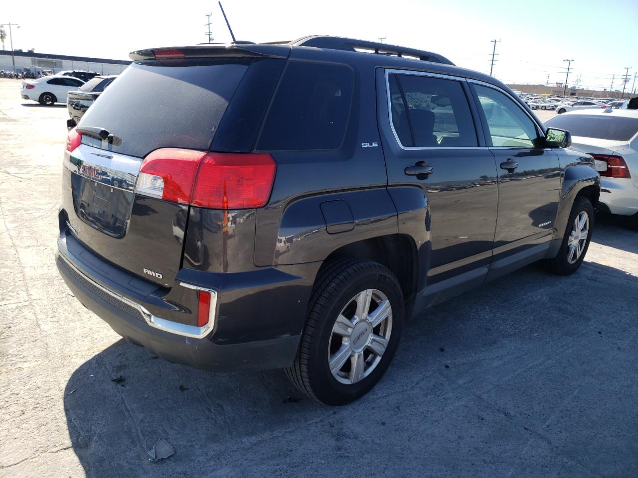 Photo 4 from auction – 2016 GMC TERRAIN SL with VIN 2GKFLTEK8G6172991