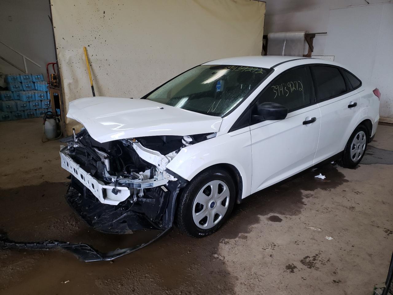 Photo 2 from auction – 2017 FORD FOCUS S with VIN 1FADP3E20HL284965