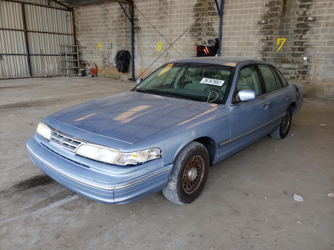 Photo 2 from auction – 1997 FORD CROWN VICT with VIN 2FALP74W2VX220223