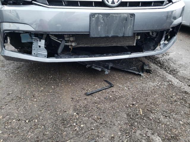 Photo 9 from auction – 2018 VOLKSWAGEN PASSAT S with VIN 1VWAA7A33JC045501