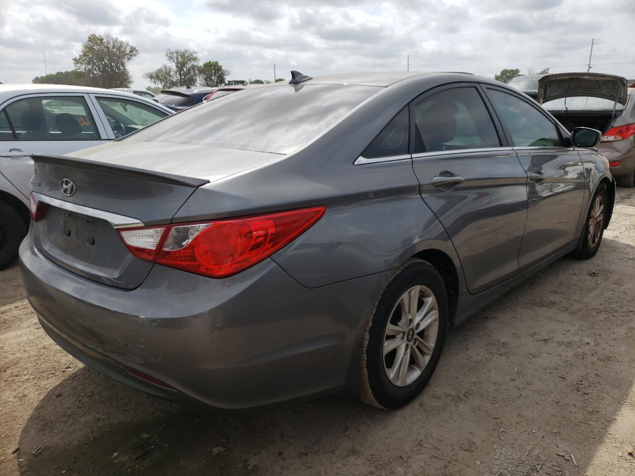 Photo 4 from auction – 2013 HYUNDAI SONATA GLS with VIN 5NPEB4AC7DH661064