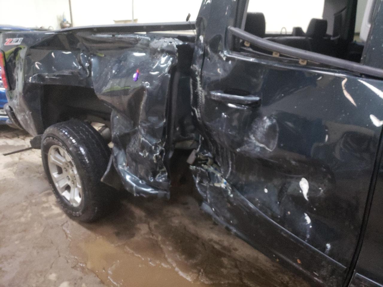 Photo 9 from auction – 2017 CHEVROLET SILVERADO with VIN 1GCVKREC5HZ178906