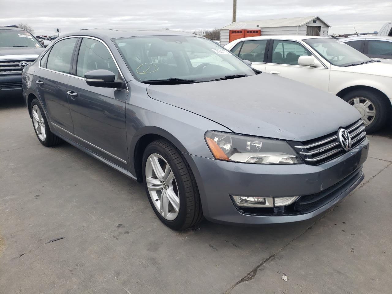 VOLKSWAGEN PASSAT SEL 2014 with VIN 1VWCN7A38EC033959 - Photo from auction