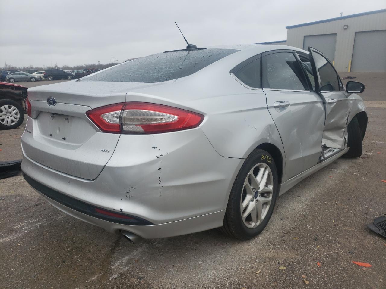 Photo 4 from auction – 2016 FORD FUSION SE with VIN 3FA6P0H7XGR193054