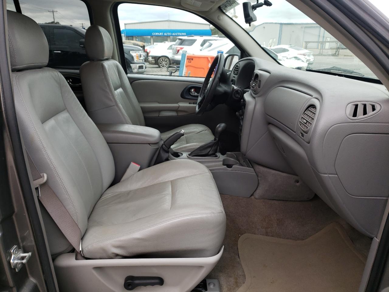 Photo 5 from auction – 2005 CHEVROLET TRAILBLAZE with VIN 1GNDT13S752107545