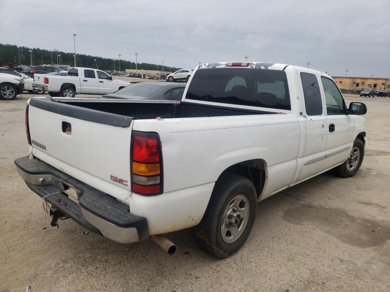 Photo 4 from auction – 2004 GMC NEW SIERRA with VIN 2GTEC19V241202110