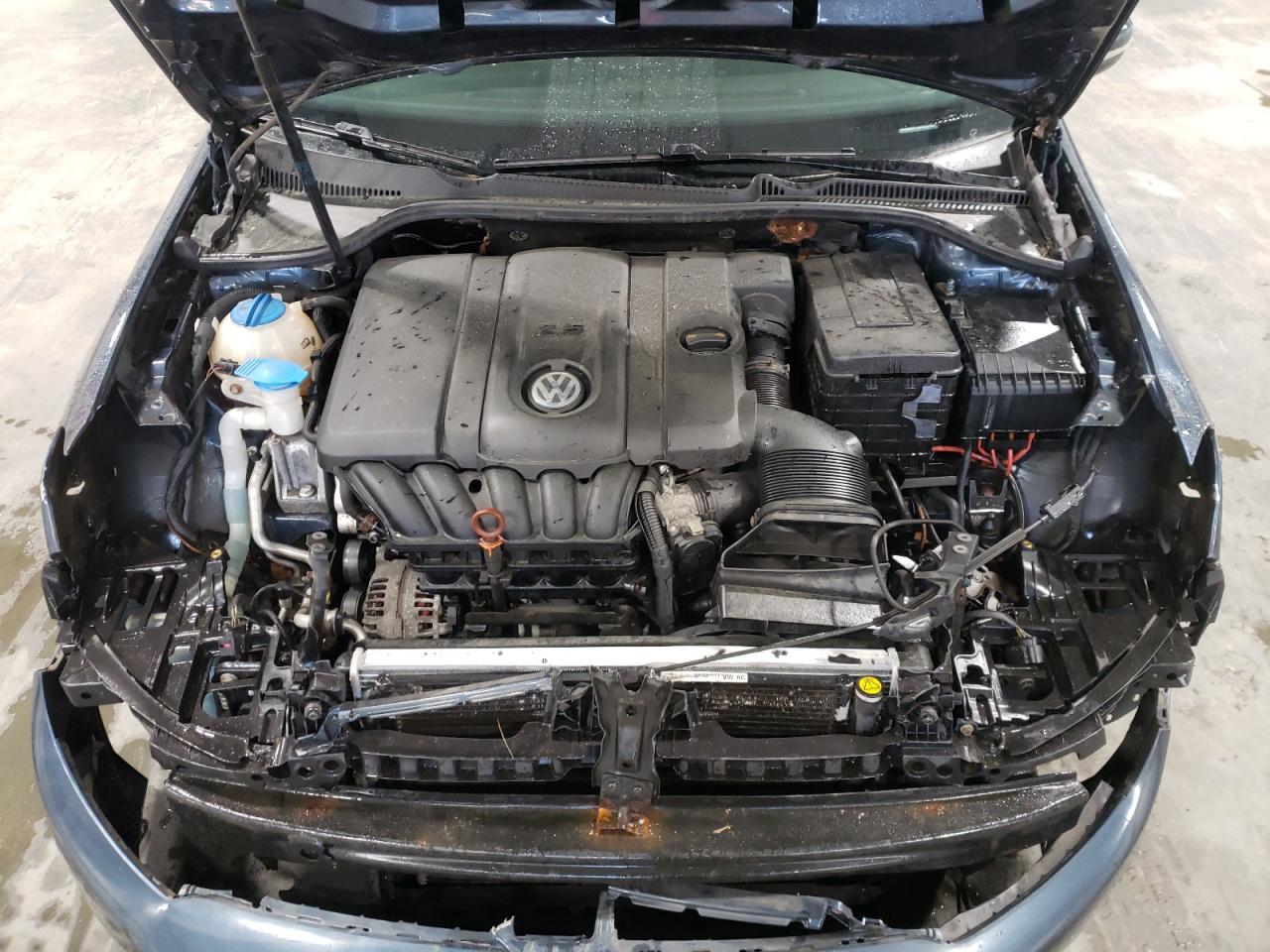 Photo 7 from auction – 2010 VOLKSWAGEN GOLF with VIN WVWDB7AJ1AW289934