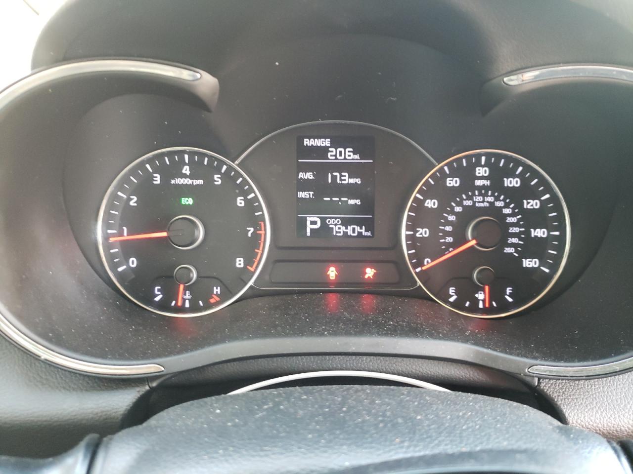 Photo 8 from auction – 2016 KIA FORTE LX with VIN KNAFX4A60G5572115