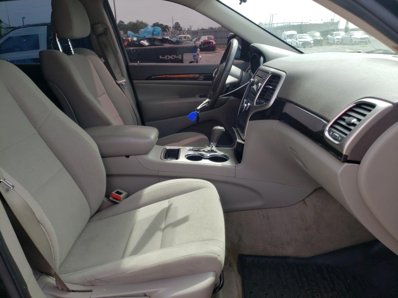 Photo 5 from auction – 2011 JEEP GRAND CHER with VIN 1J4RS4GG9BC601236