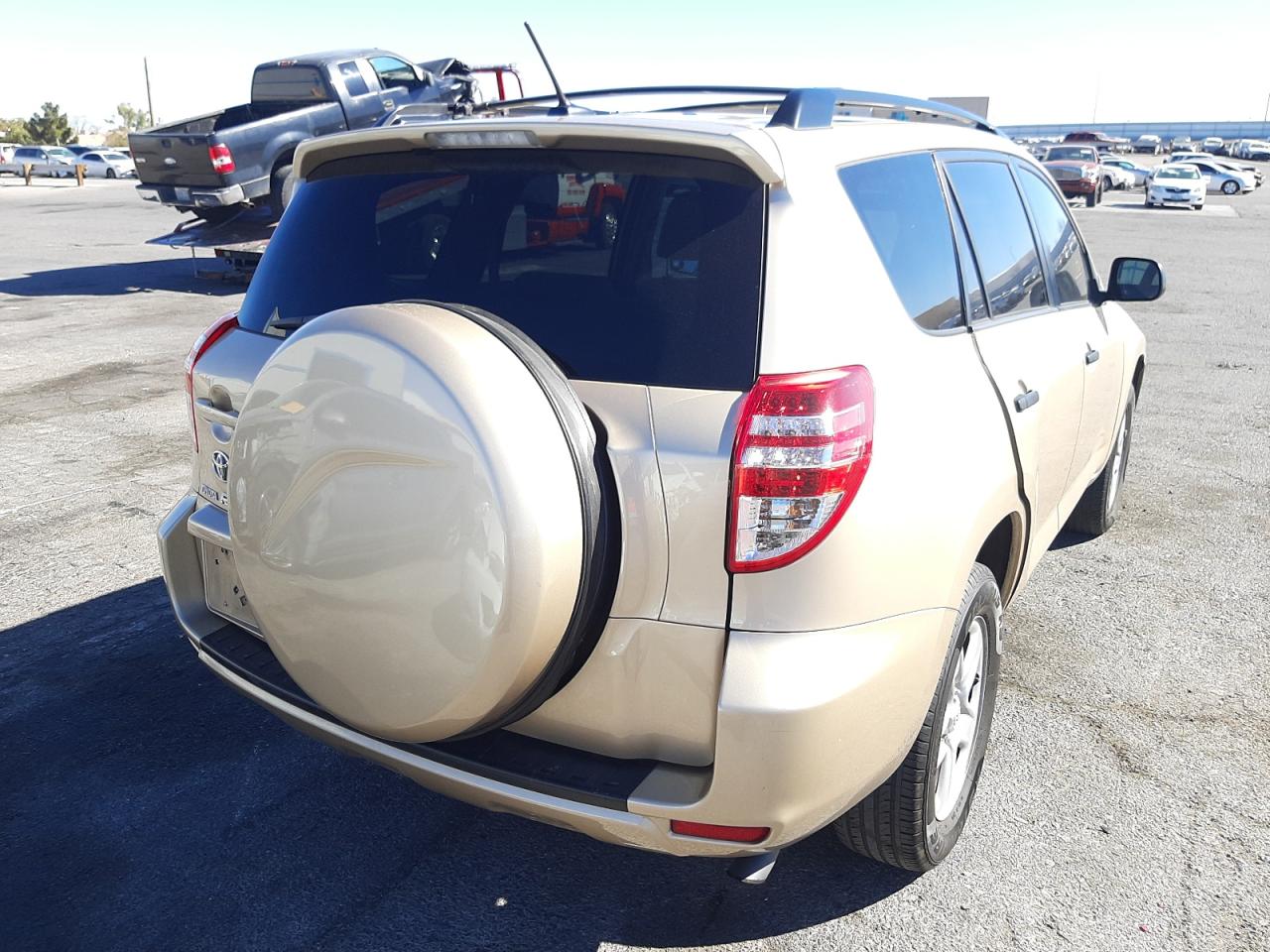 Photo 4 from auction – 2010 TOYOTA RAV4 with VIN 2T3ZF4DVXAW050792