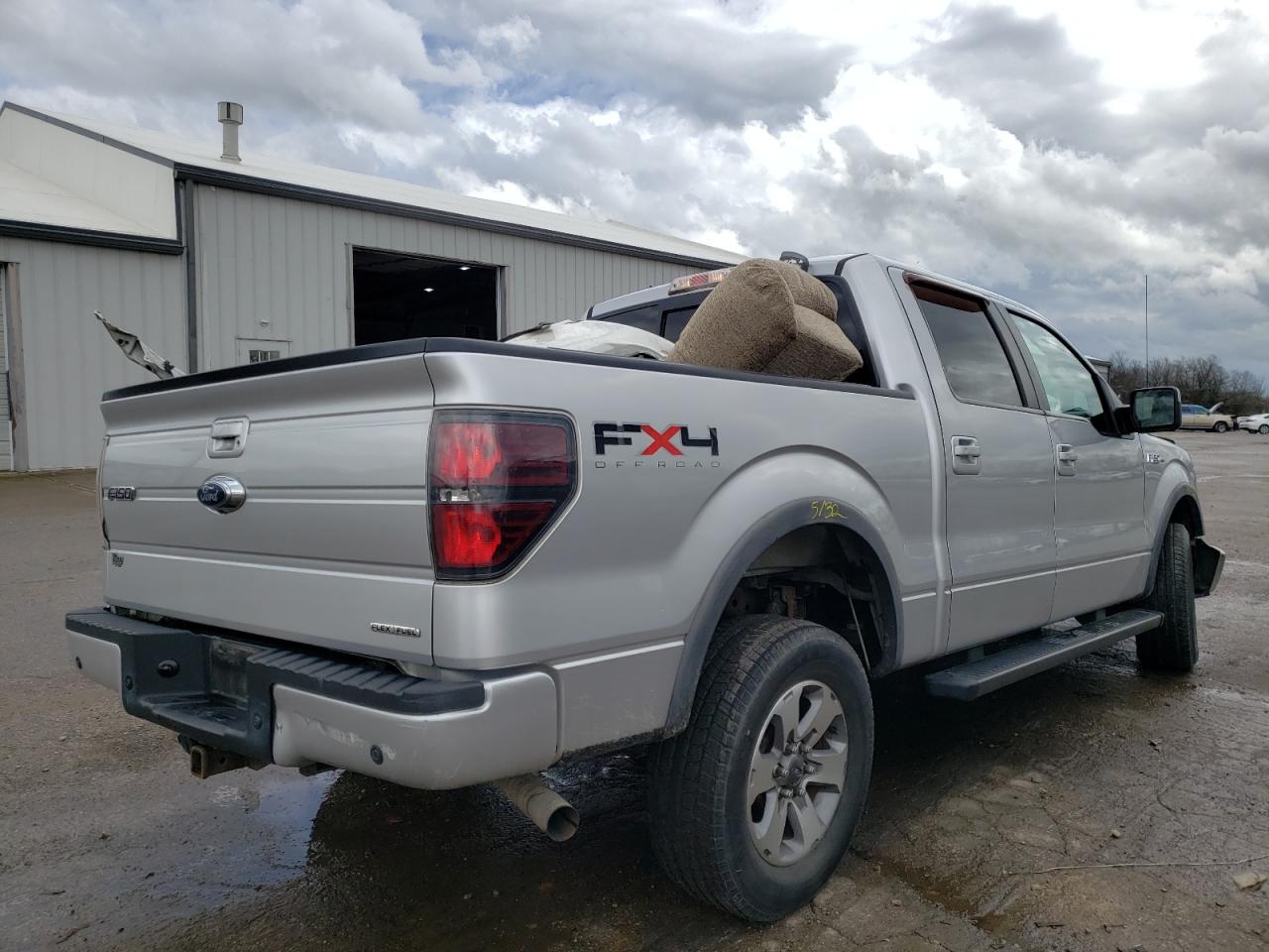 Photo 4 from auction – 2011 FORD F150 SUPER with VIN 1FTFW1EF6BFB96845