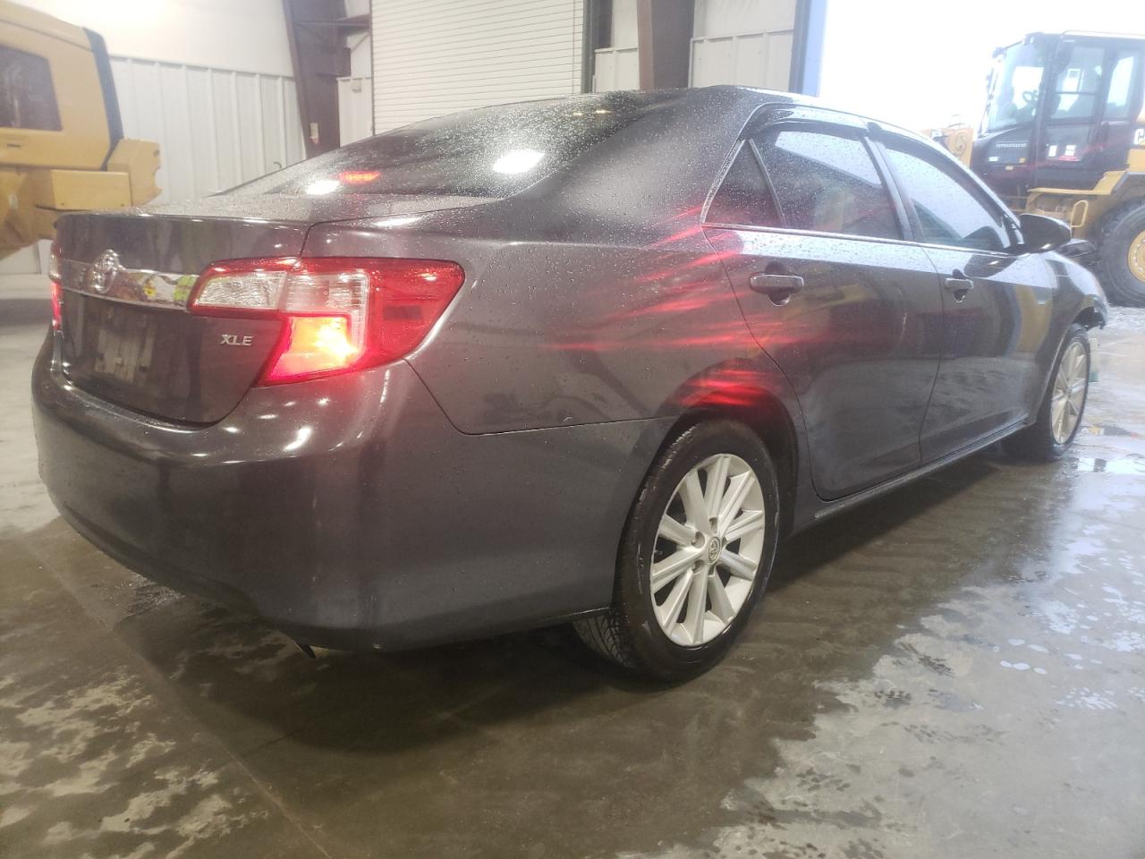Photo 4 from auction – 2014 TOYOTA CAMRY L with VIN 4T1BF1FK3EU345878