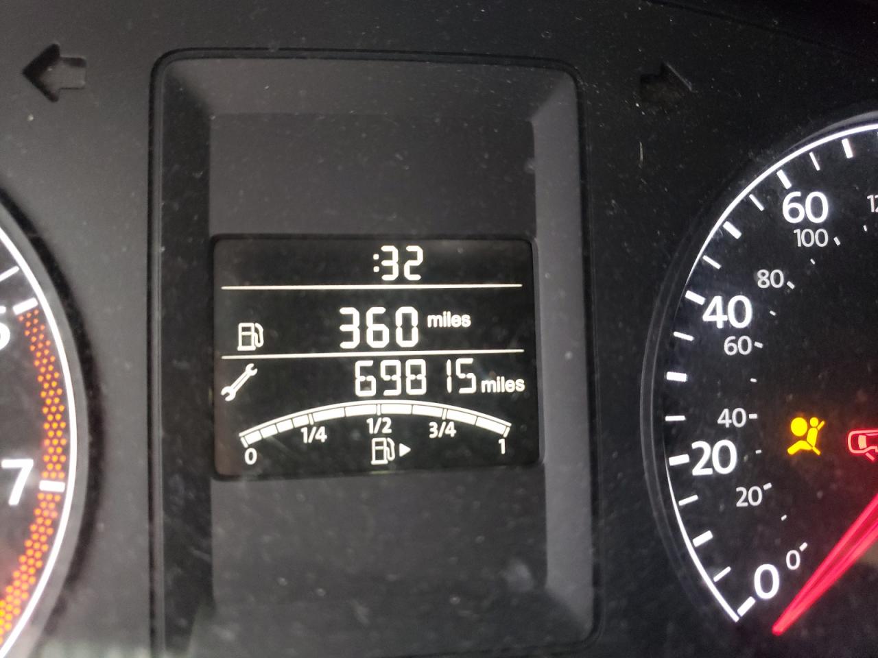 Photo 8 from auction – 2014 VOLKSWAGEN JETTA BASE with VIN 3VW2K7AJXEM303355