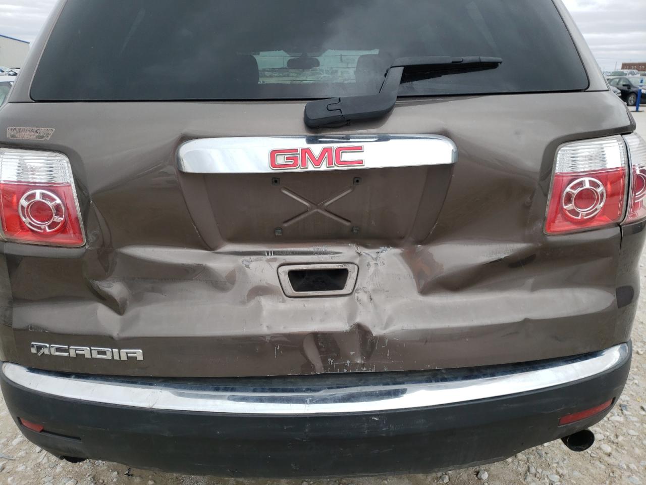 Photo 9 from auction – 2011 GMC ACADIA SLE with VIN 1GKKRNED3BJ334726