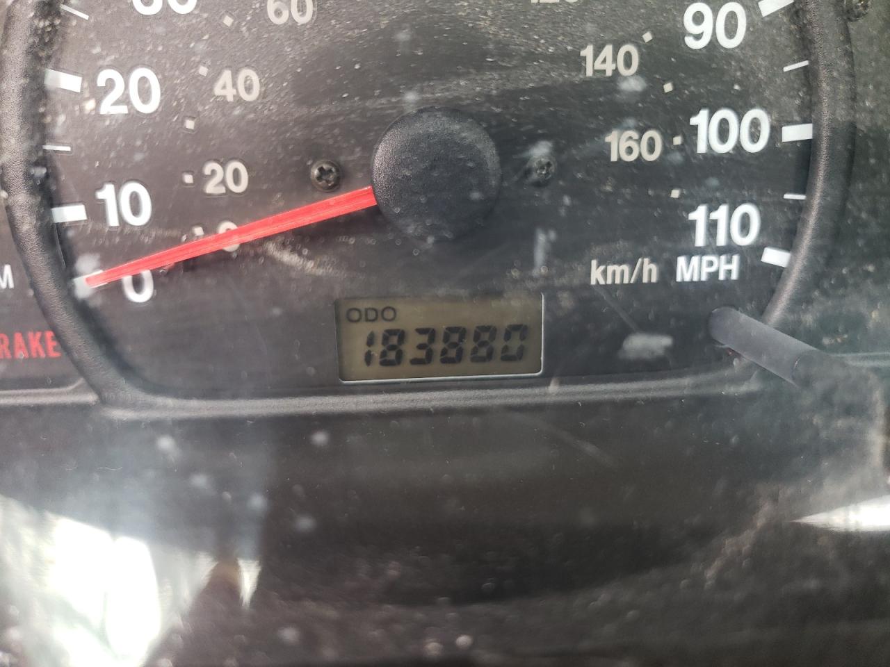 Photo 8 from auction – 2003 CHEVROLET TRACKER with VIN 2CNBE13C736953186