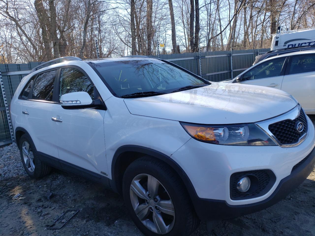 Photo 1 from auction – 2012 KIA SORENTO EX with VIN 5XYKUDA25CG291484