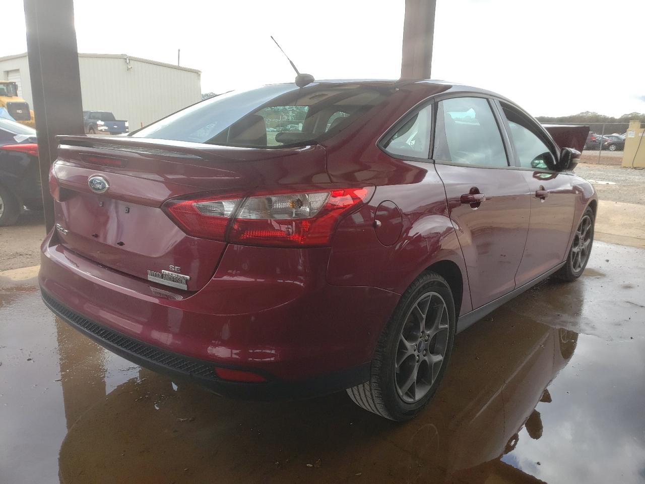 Photo 4 from auction – 2013 FORD FOCUS SE with VIN 1FADP3F27DL181096